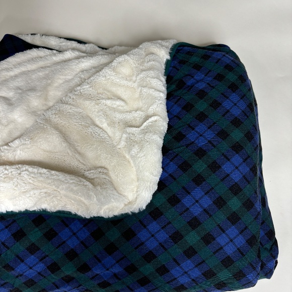 Little Sleepies Emerald Plaid Plus Oversized- Cloud Blanket - Picture 4 of 8